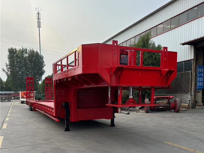 低平板半掛車(chē)